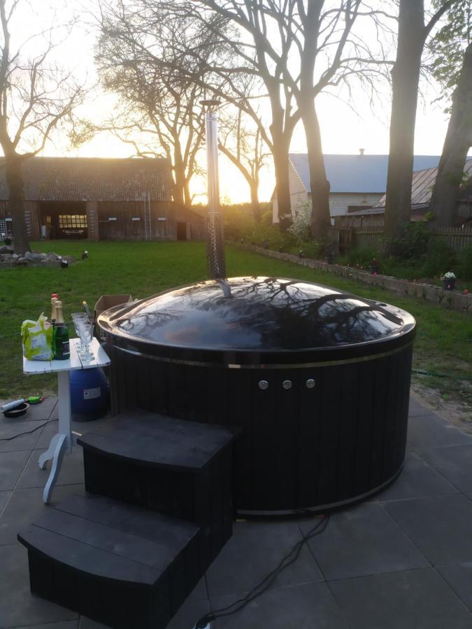 Zakrzewo ZalesieDom W Malowniczej Wsi Z Imprezowa Stodola Hot Tub Jacuzzi别墅 外观 照片
